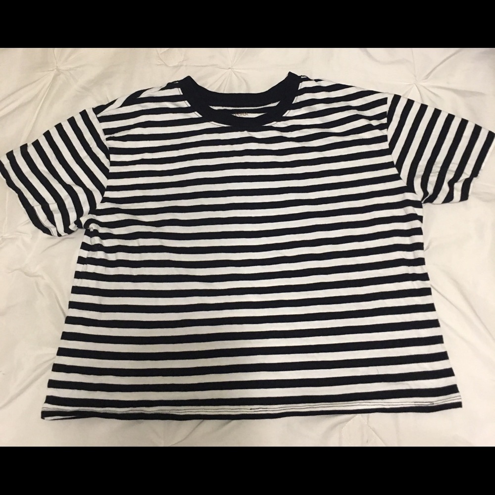 Arizona cropped boyfriend tee. Size L